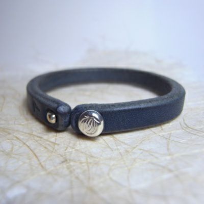 leather bracelet | ichi{% category.comment_1 %}